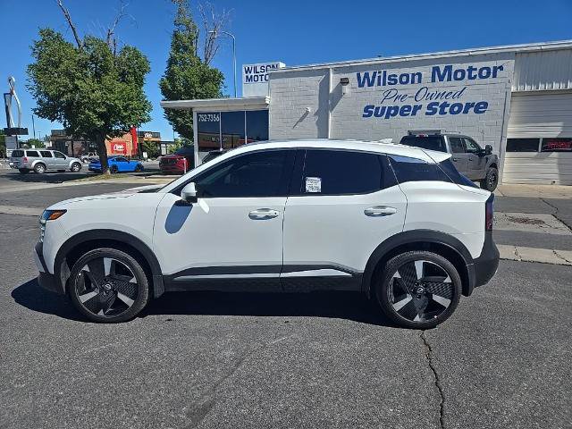 Certified 2025 Nissan Kicks SR w/ SR Premium Package AWD/4WD image 8