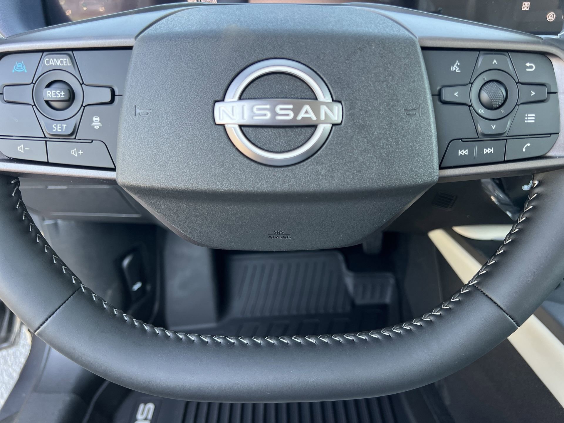 New 2026 Nissan Sentra SL FWD image 9
