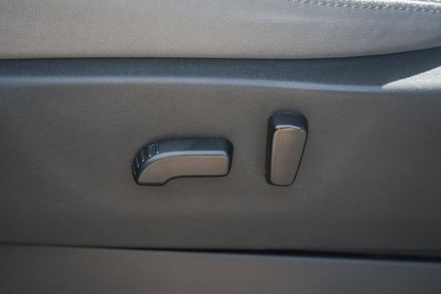 Used 2022 Nissan Frontier SV AWD/4WD image 16