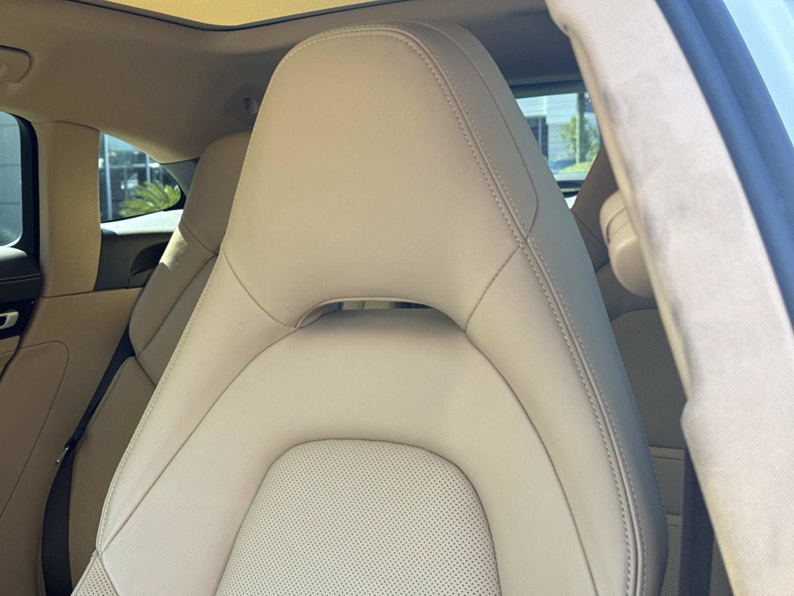 Used 2018 Porsche Panamera 4 AWD/4WD image 14