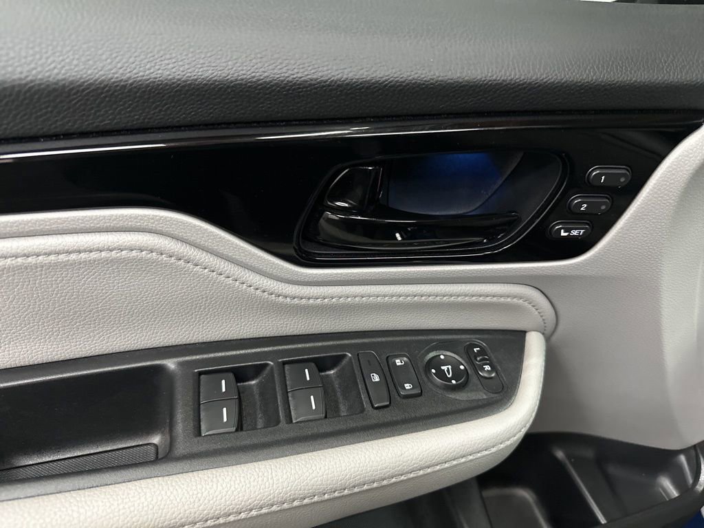 Used 2024 Honda Odyssey Touring image 19