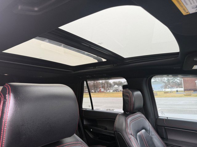 Used 2020 Ford Expedition Limited w/ Equipment Group 303A image 4