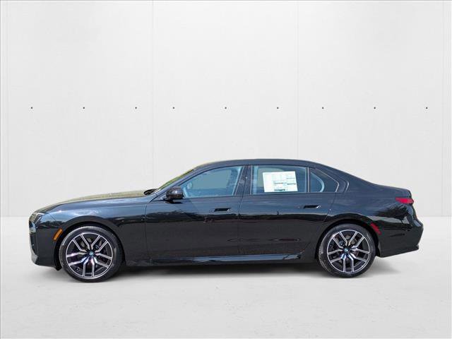 Used 2025 BMW 740i xDrive AWD/4WD image 9