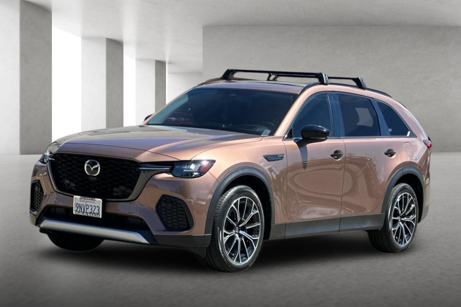 Certified 2025 MAZDA CX-70 Plug-In Hybrid w/ Premium Pkg AWD/4WD image 8