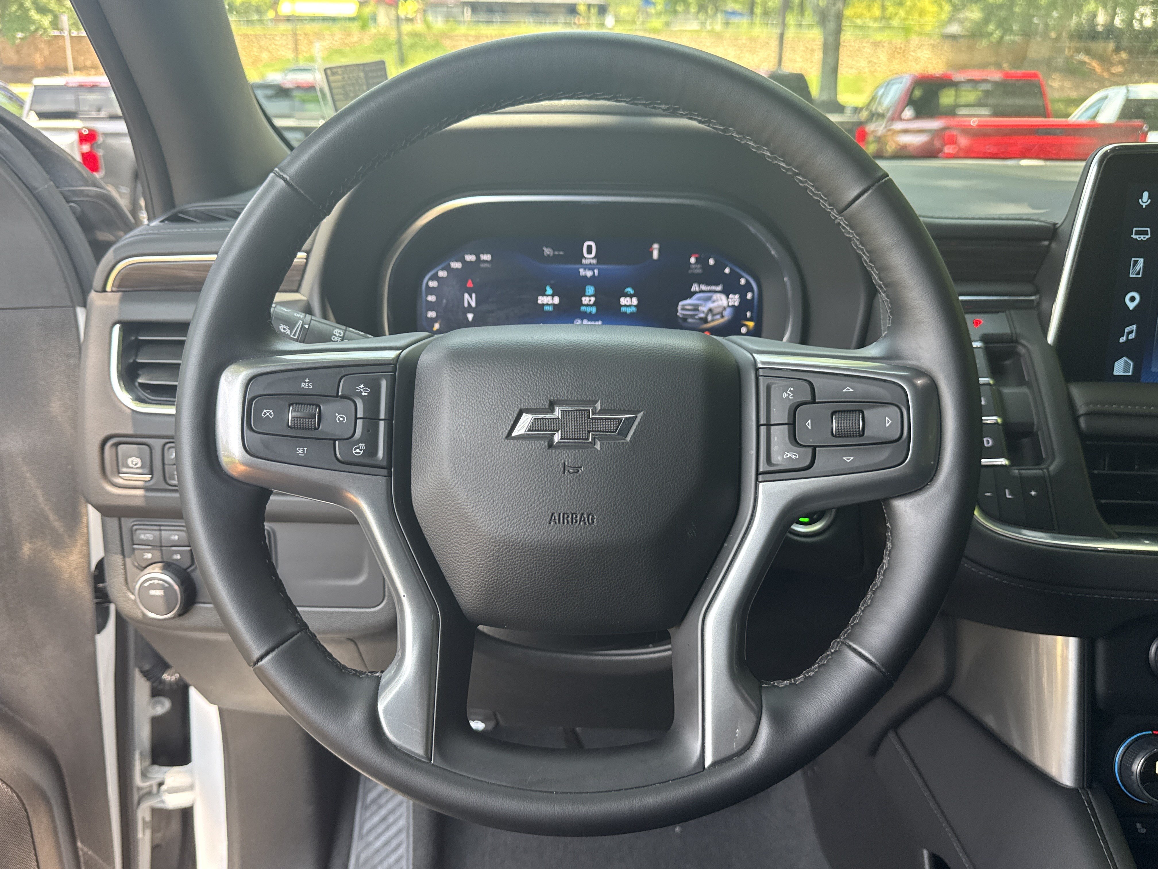 Certified 2024 Chevrolet Tahoe Z71 w/ Luxury Package AWD/4WD image 26