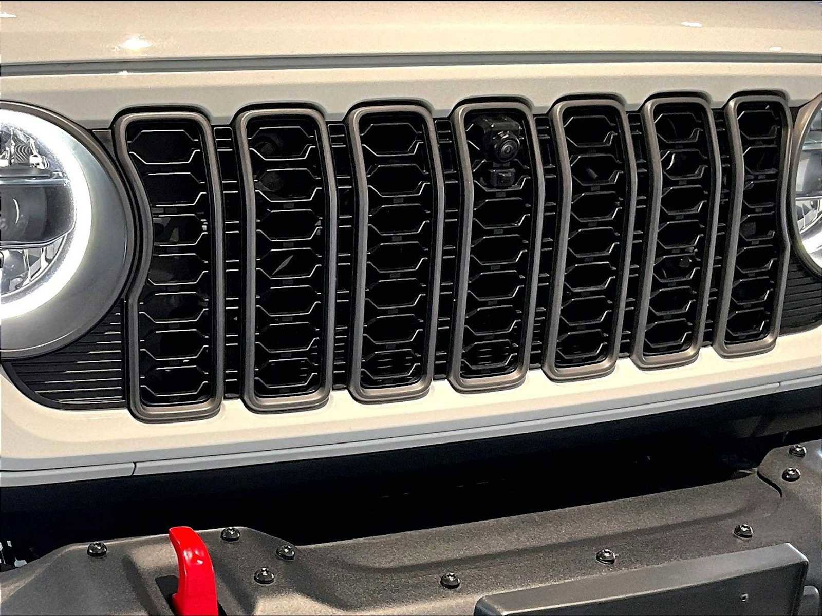 Used 2025 Jeep Wrangler Unlimited Rubicon AWD/4WD image 33