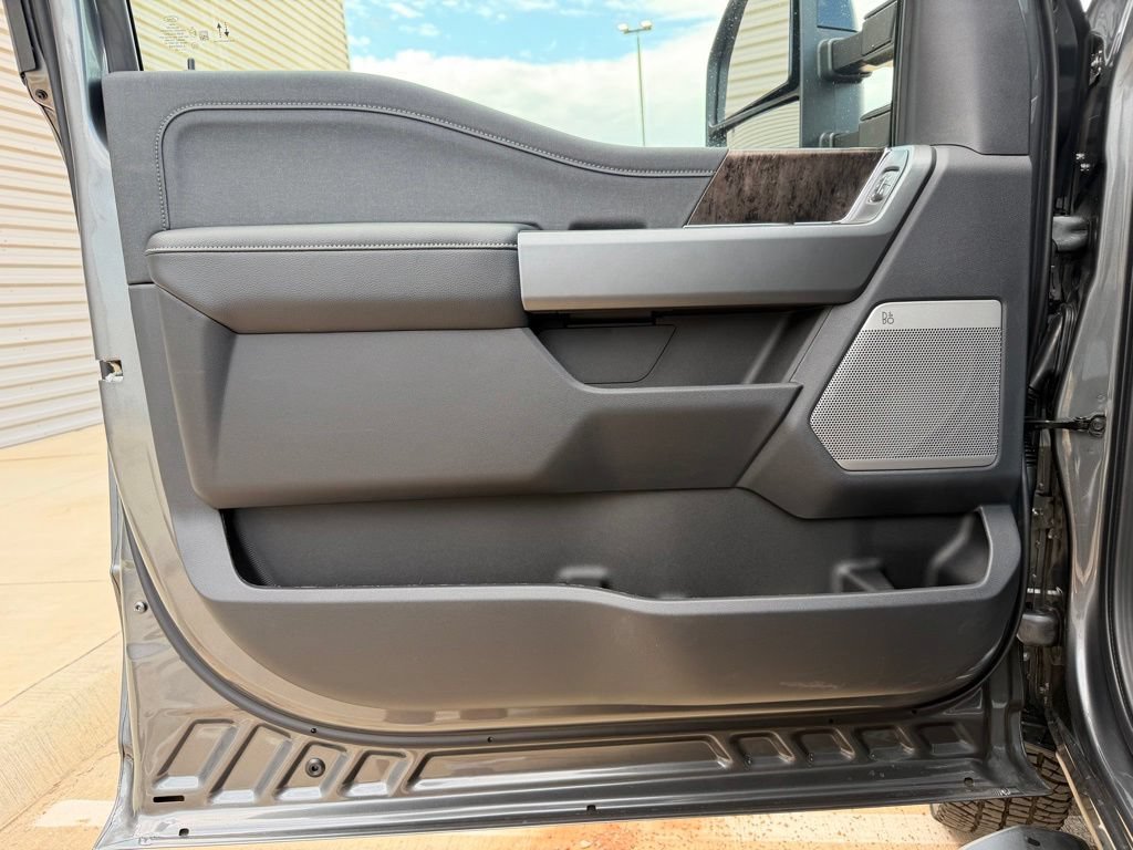 New 2026 Ford F350 Lariat w/ Lariat Premium Package AWD/4WD image 18