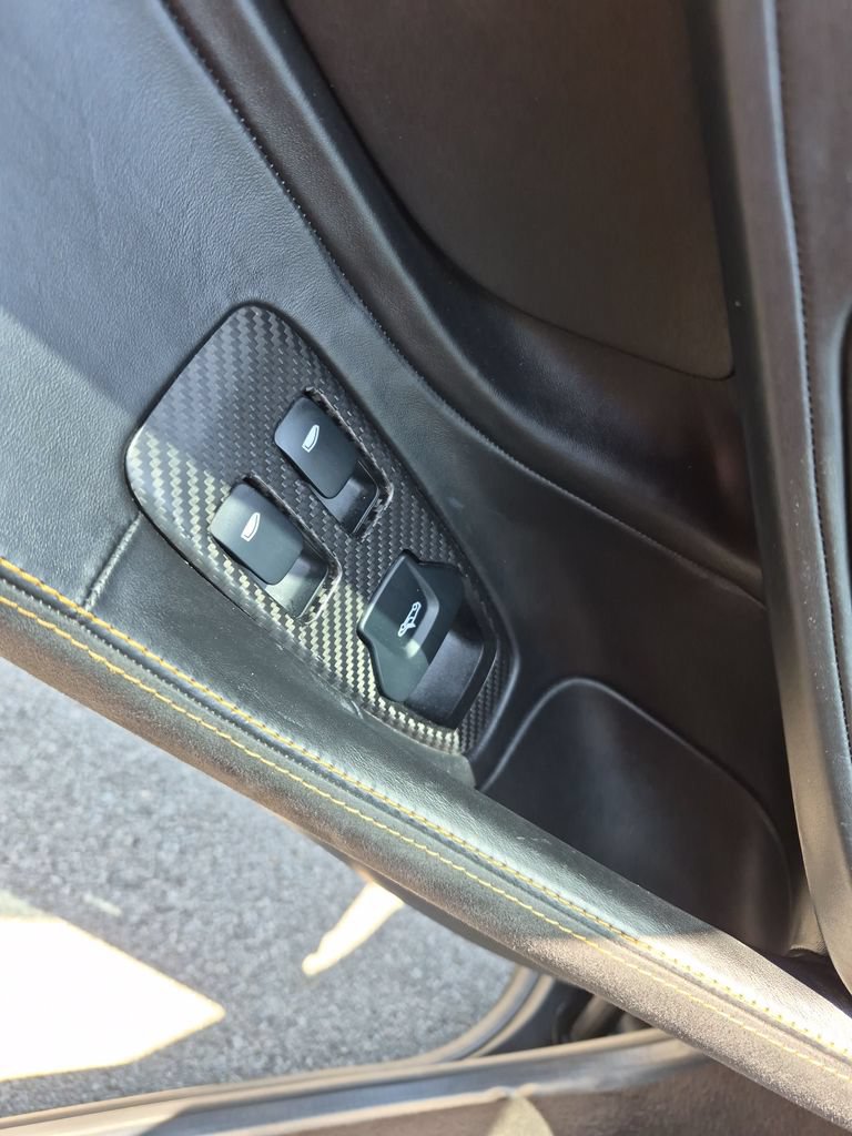Used 2018 McLaren 570S Spider RWD image 21