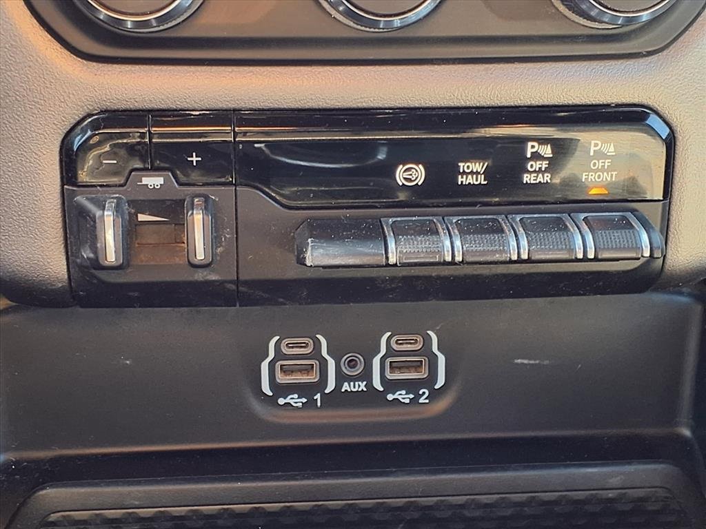 Used 2024 RAM 2500 Big Horn w/ Off Road Package image 13