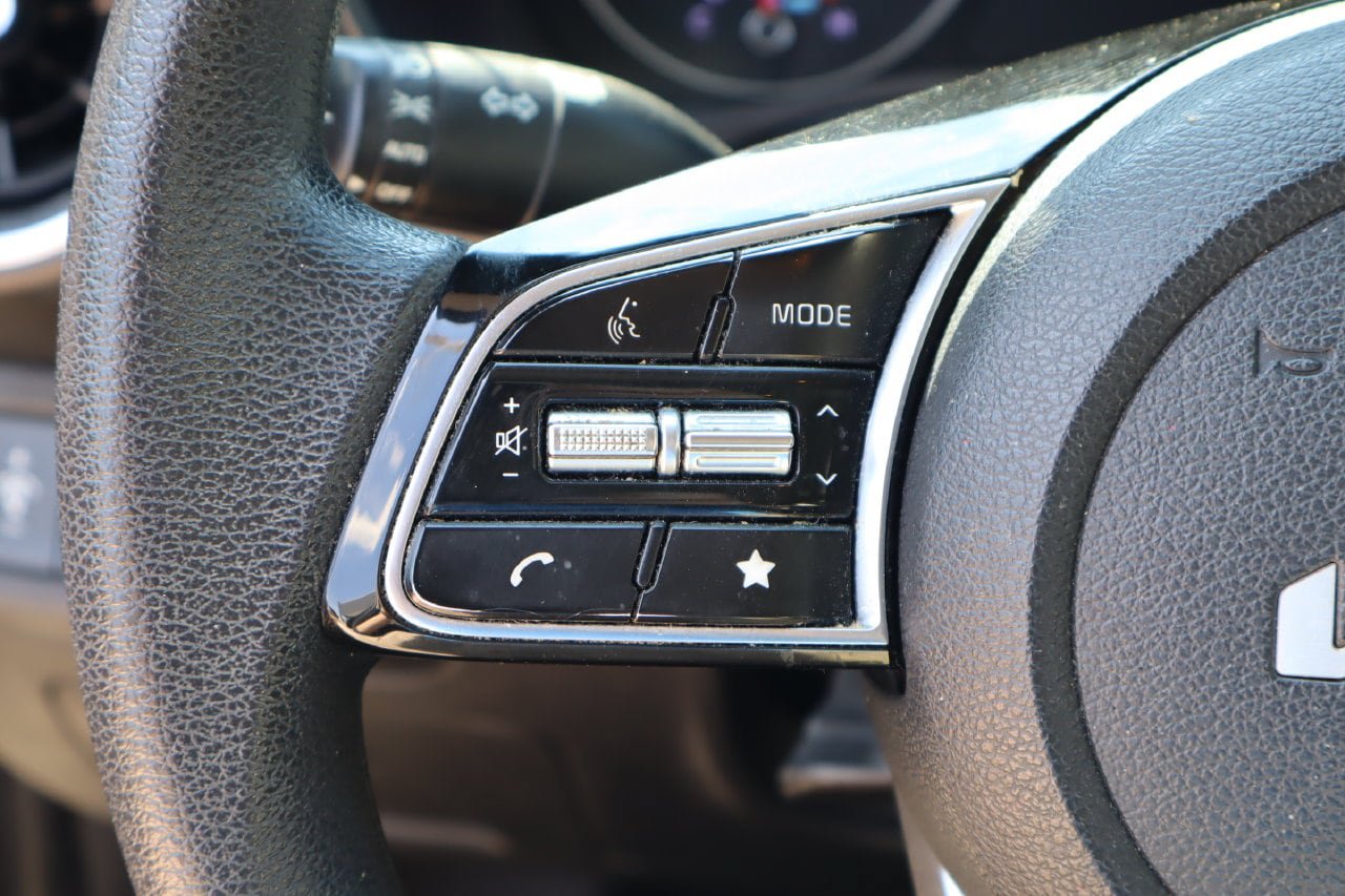Used 2022 Kia Forte LXS FWD image 11