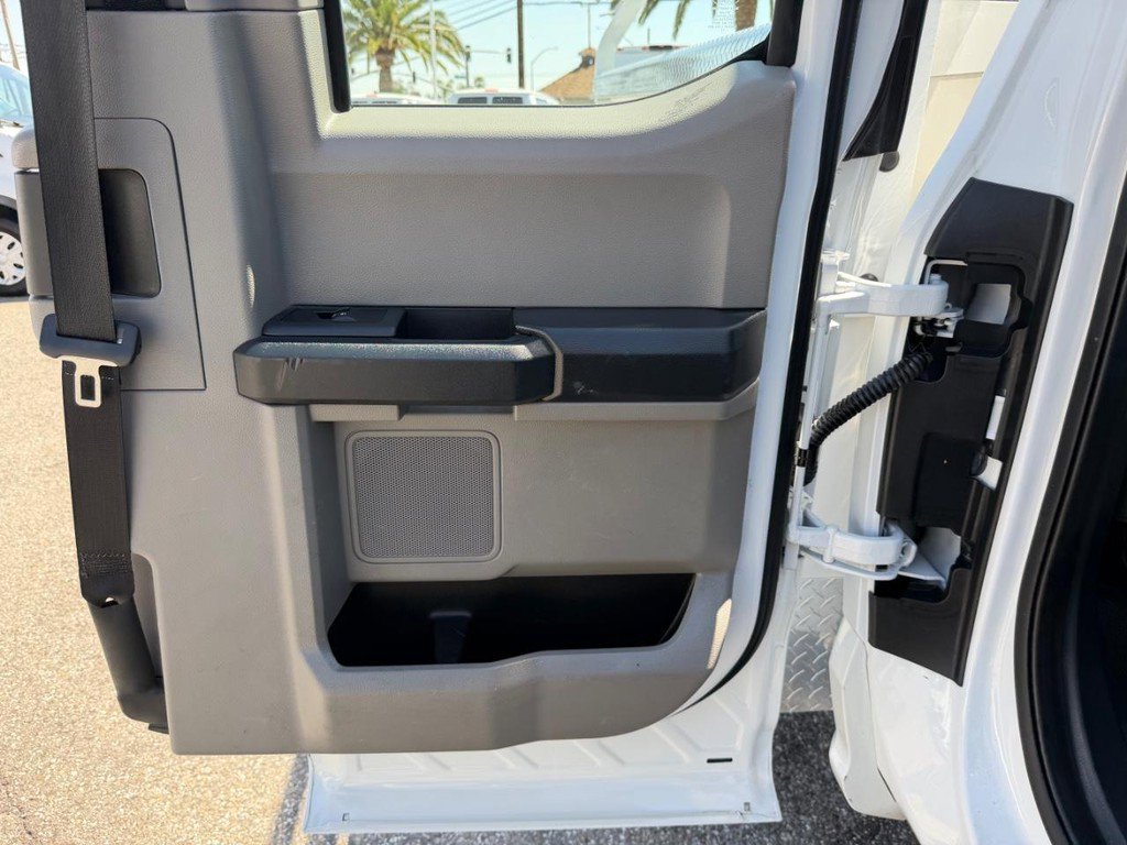 Used 2022 Ford F350 XL w/ Power Equipment Group image 40