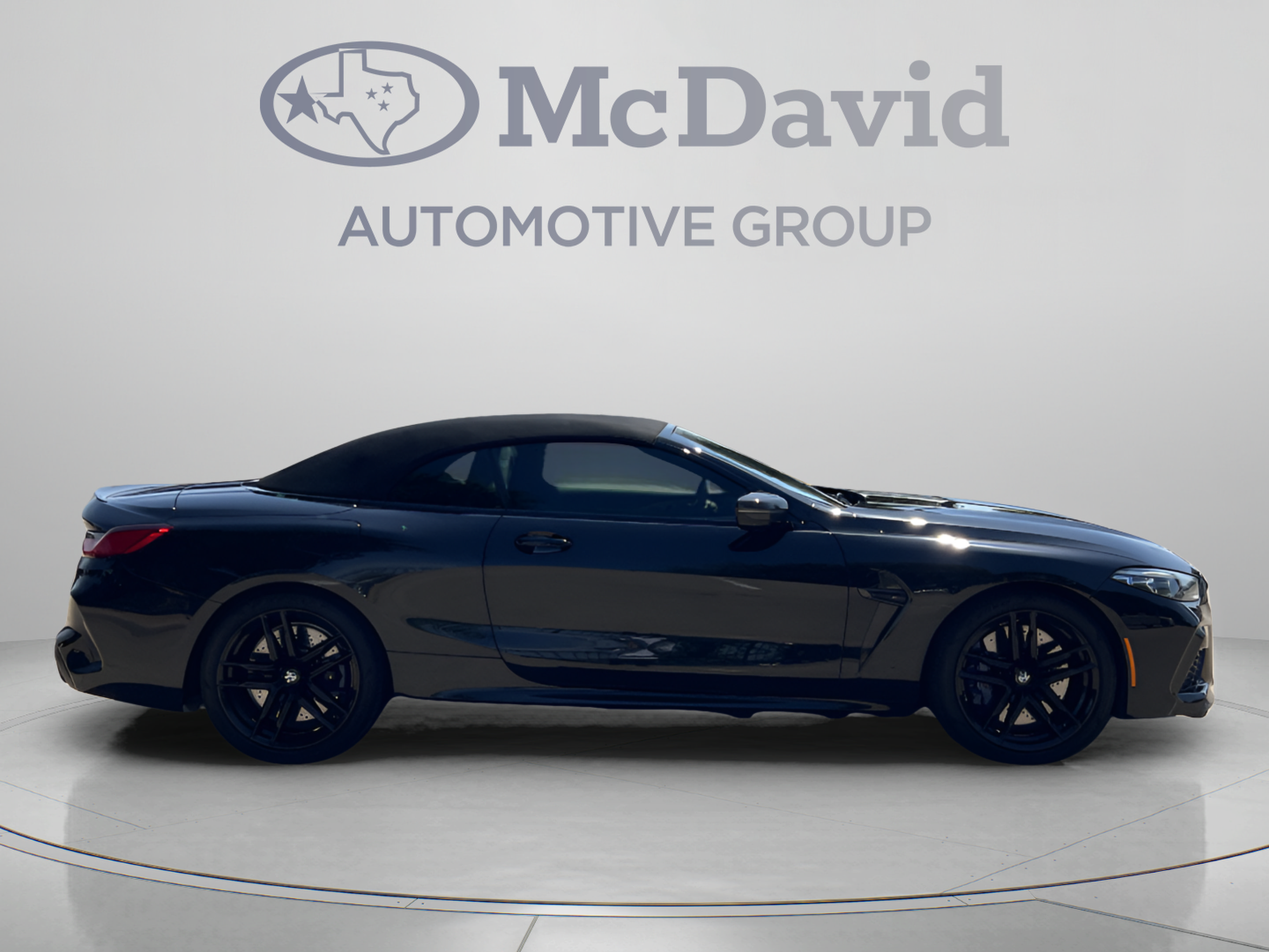 Used 2020 BMW M8 Competition w/ M Carbon Exterior Package AWD/4WD image 8