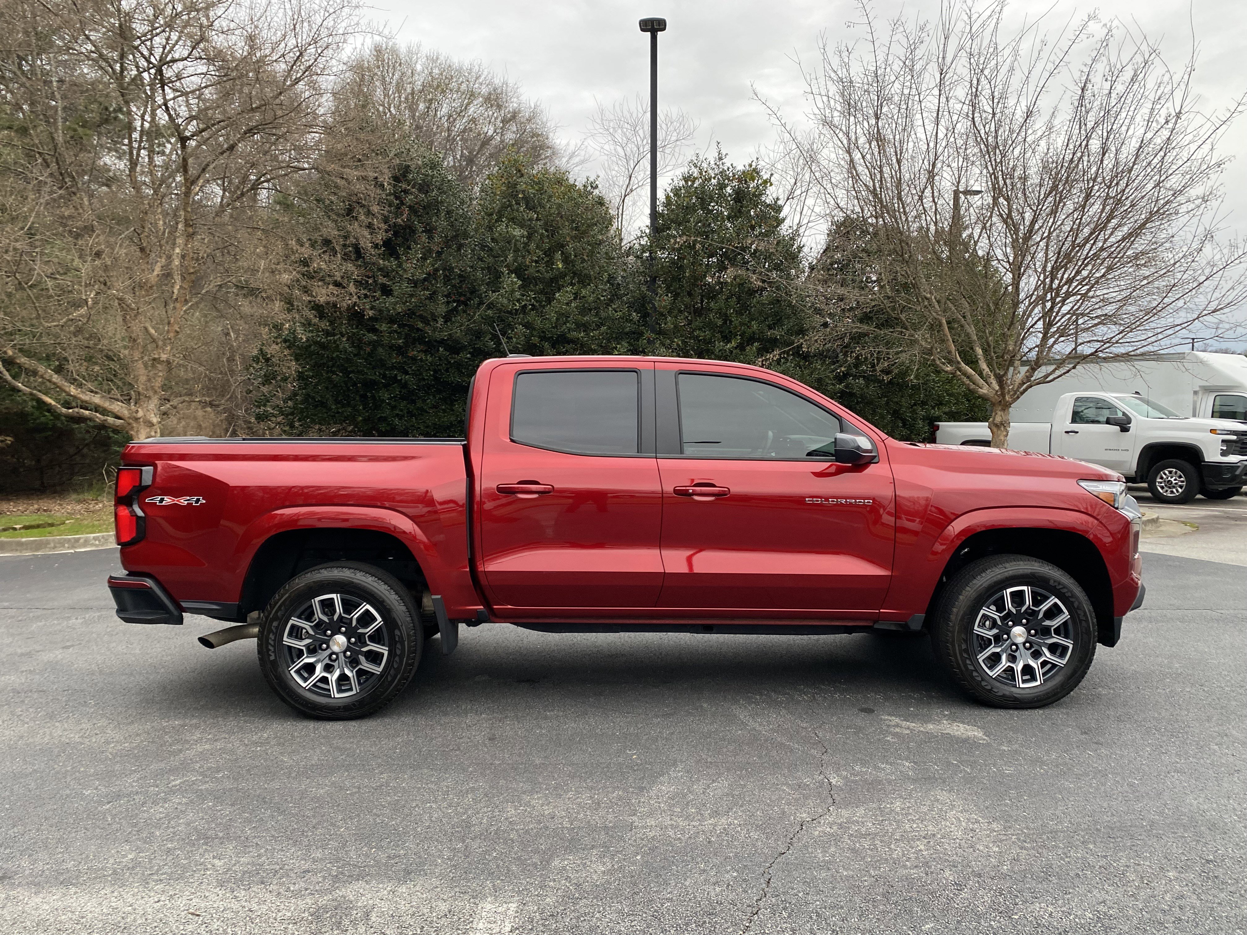 Used 2023 Chevrolet Colorado LT w/ LT Convenience Package III image 10