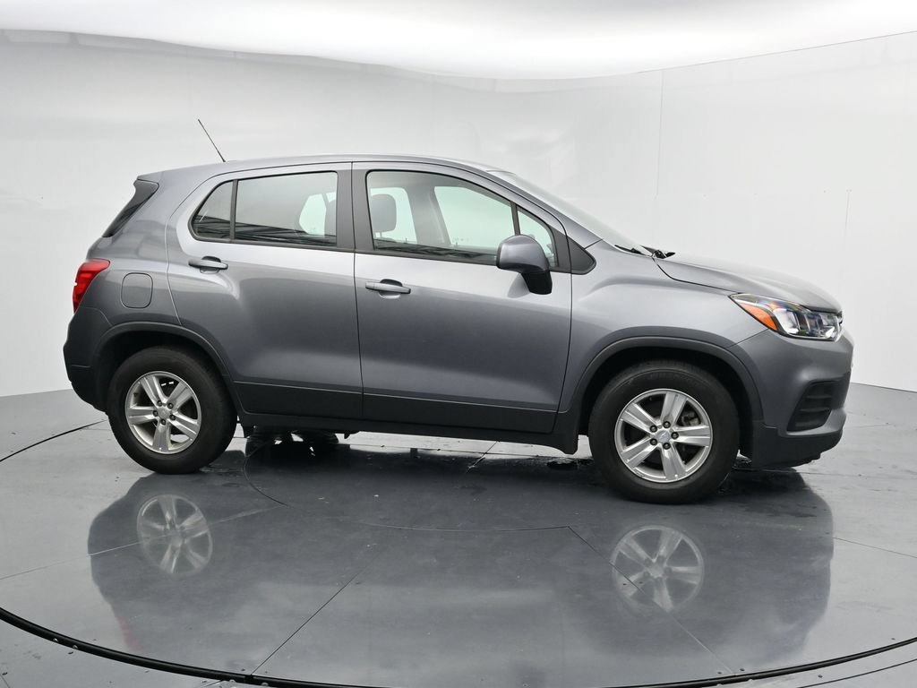Used 2020 Chevrolet Trax LS FWD image 9