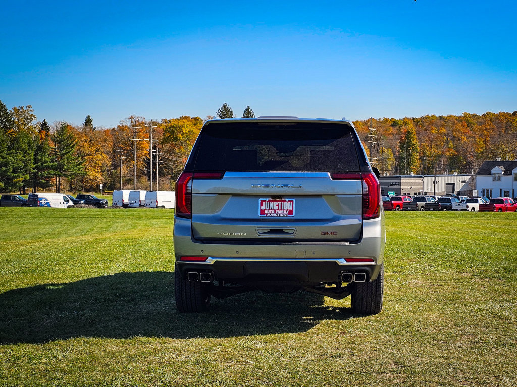 New 2027 GMC Yukon Denali w/ Denali Reserve Package AWD/4WD image 4