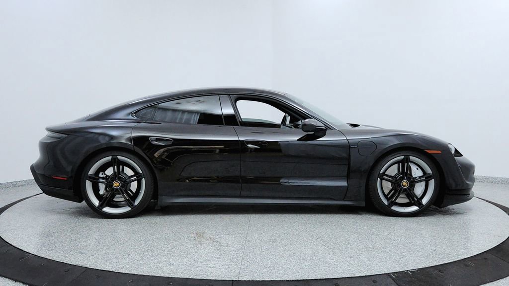 Used 2020 Porsche Taycan 4S w/ Premium Package image 6