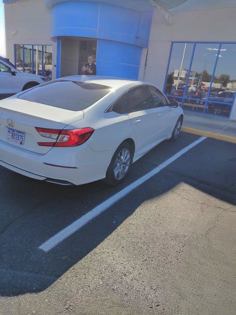 Used 2019 Honda Accord LX image 5