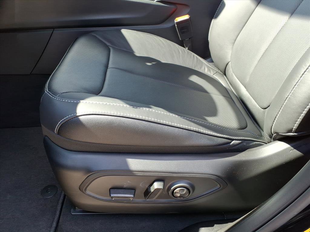 New 2026 Jeep Grand Cherokee Limited Reserve image 16