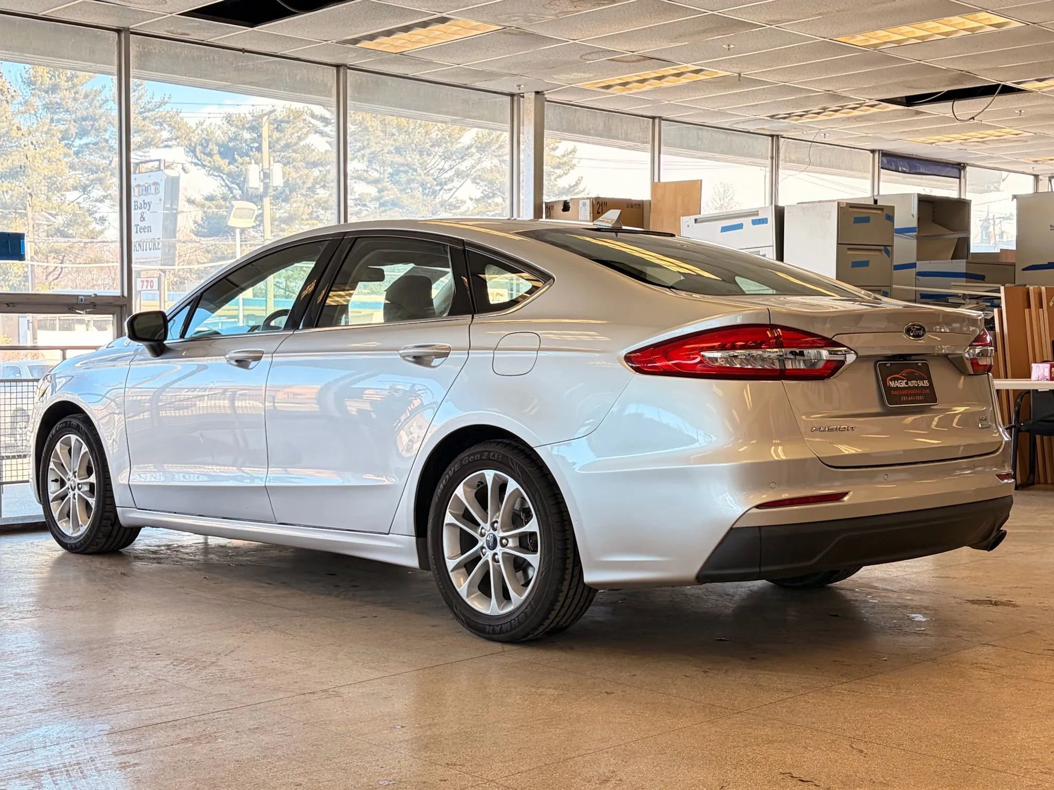 Used 2019 Ford Fusion SE image 48