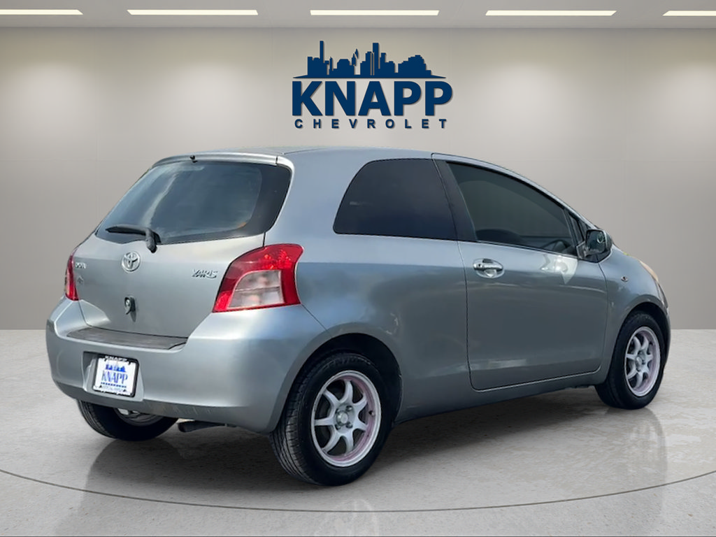 Used 2008 Toyota Yaris 2-Door Hatchback FWD image 4