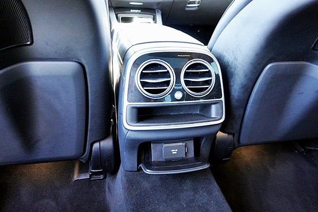 Used 2018 Mercedes-Benz S 560 Sedan image 29