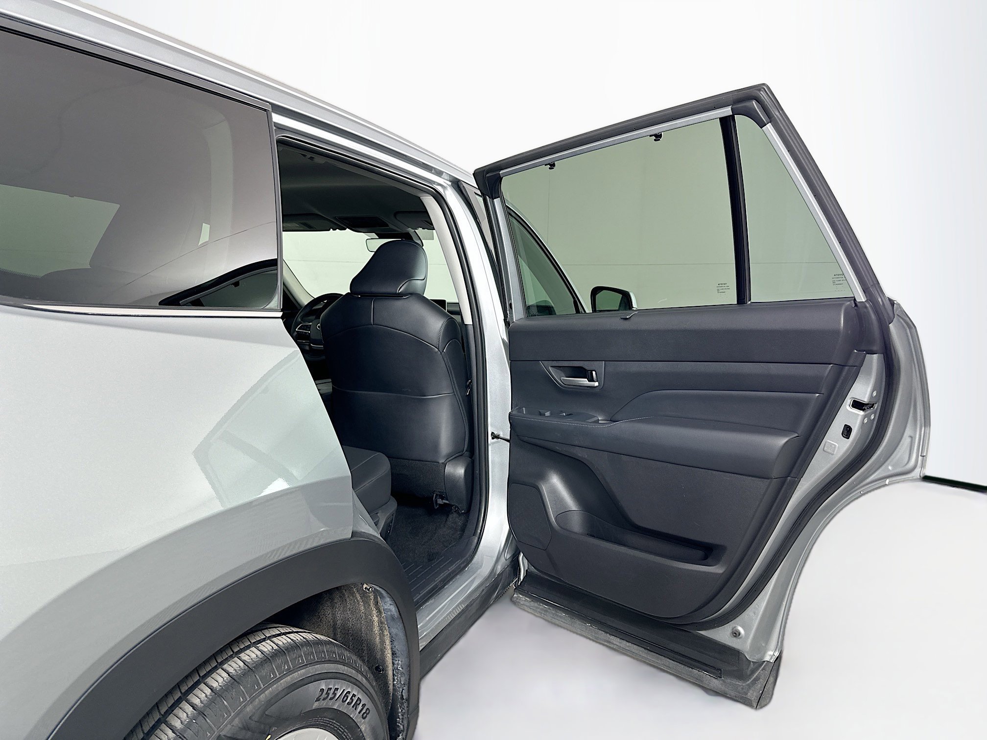 Used 2025 Toyota Grand Highlander AWD image 32