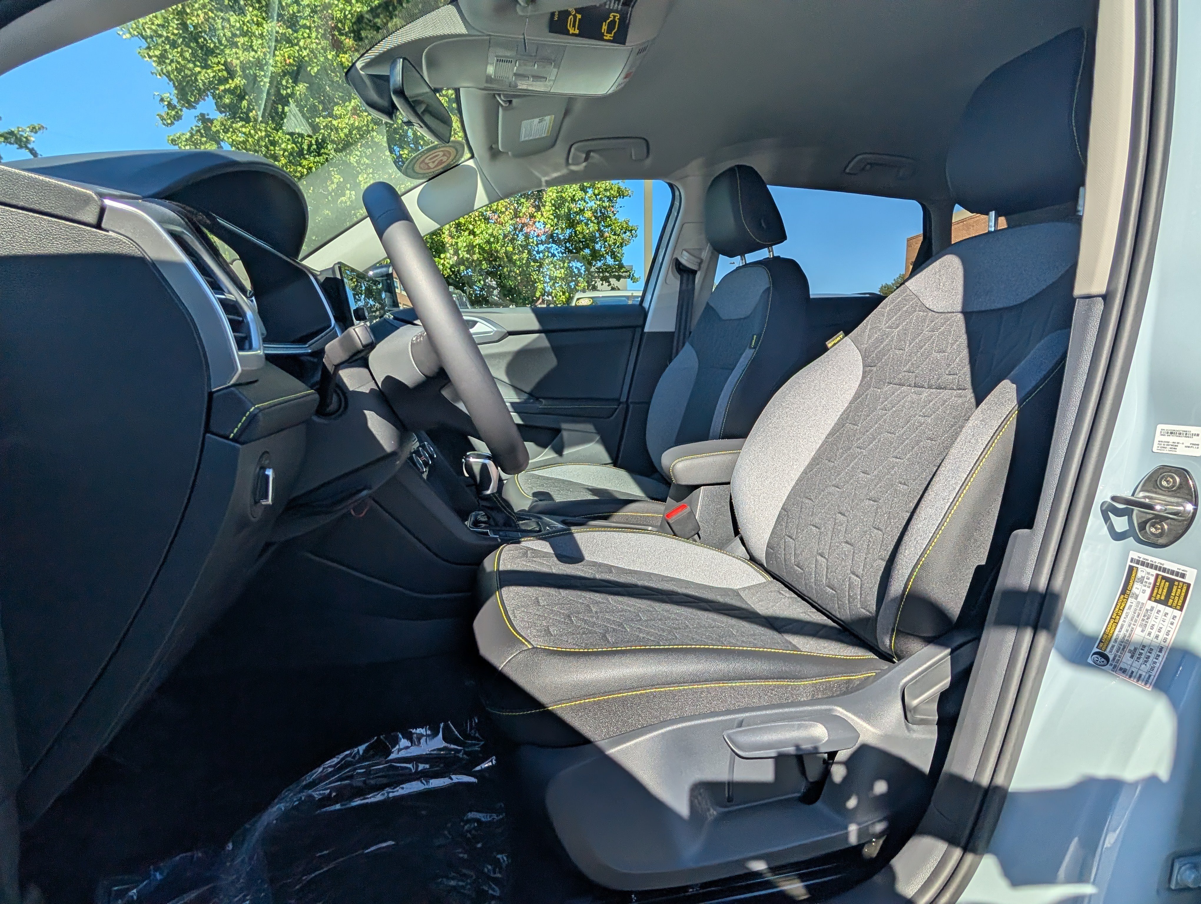 New 2027 Volkswagen Taos Sport AWD/4WD image 13