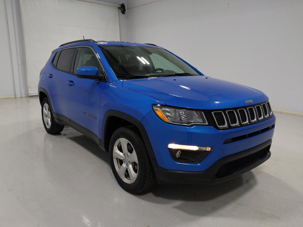 Used 2019 Jeep Compass Latitude w/ Cold Weather Group AWD/4WD image 13
