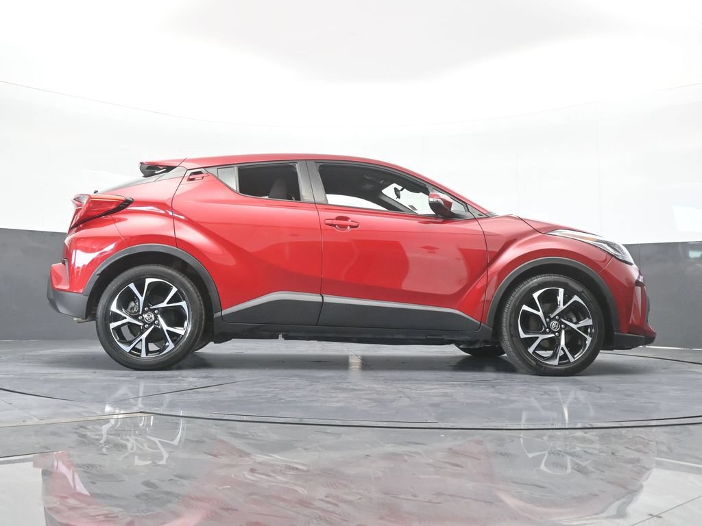 Used 2021 Toyota C-HR XLE FWD image 61