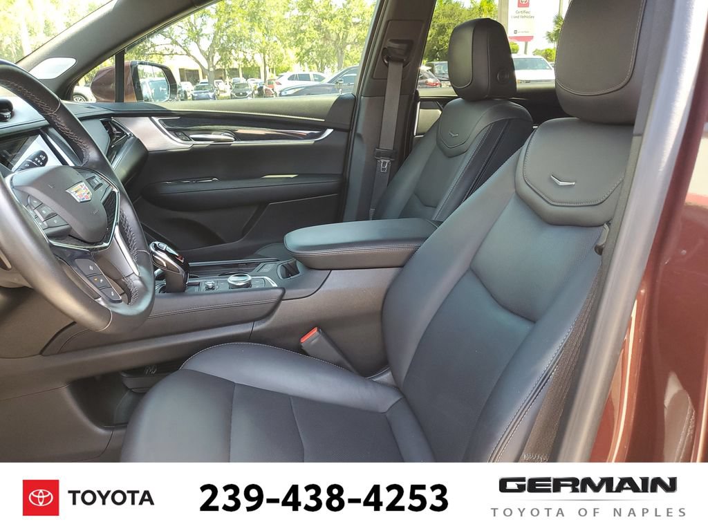 Used 2022 Cadillac XT5 Premium Luxury w/ Technology Package FWD image 20