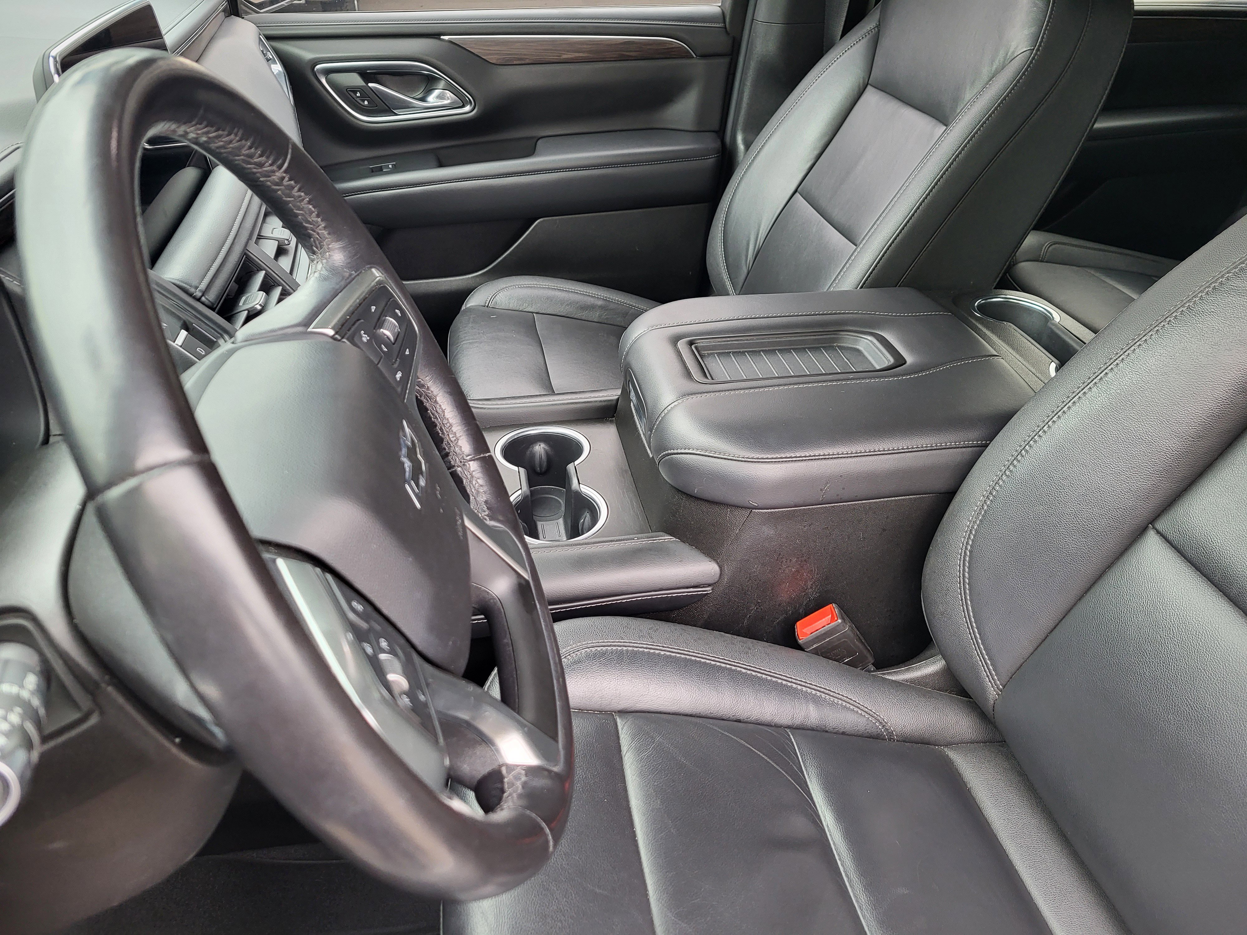 Used 2021 Chevrolet Suburban Z71 w/ Rear Media and Nav Package AWD/4WD image 12