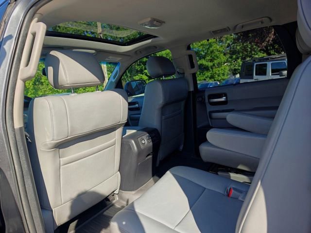 Used 2014 Toyota Sequoia Limited AWD/4WD image 34