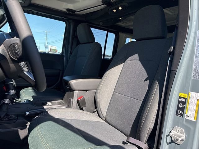 Used 2025 Jeep Wrangler Sahara 4xe w/ Safety Group image 10