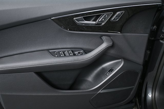 New 2025 Audi Q8 Premium Plus image 6