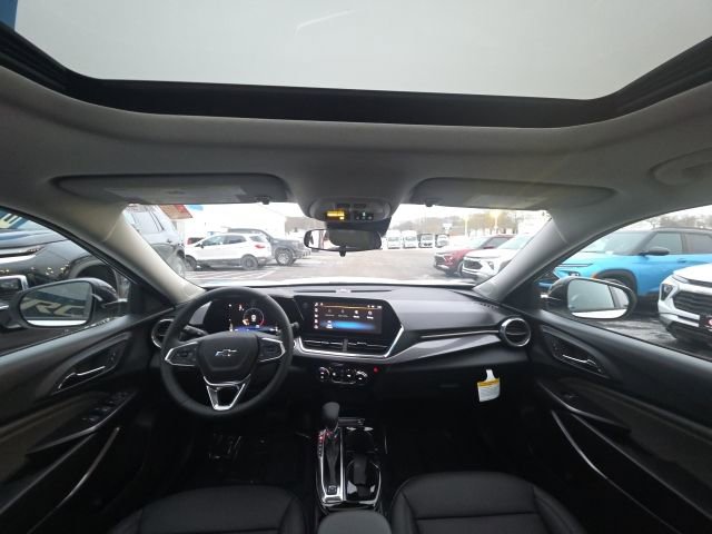 Used 2026 Chevrolet Trax ACTIV w/ Sunroof Package image 10