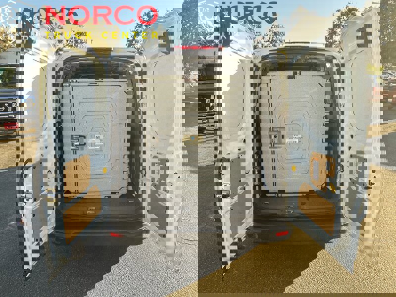 Used 2020 Ford Transit Connect XL image 9