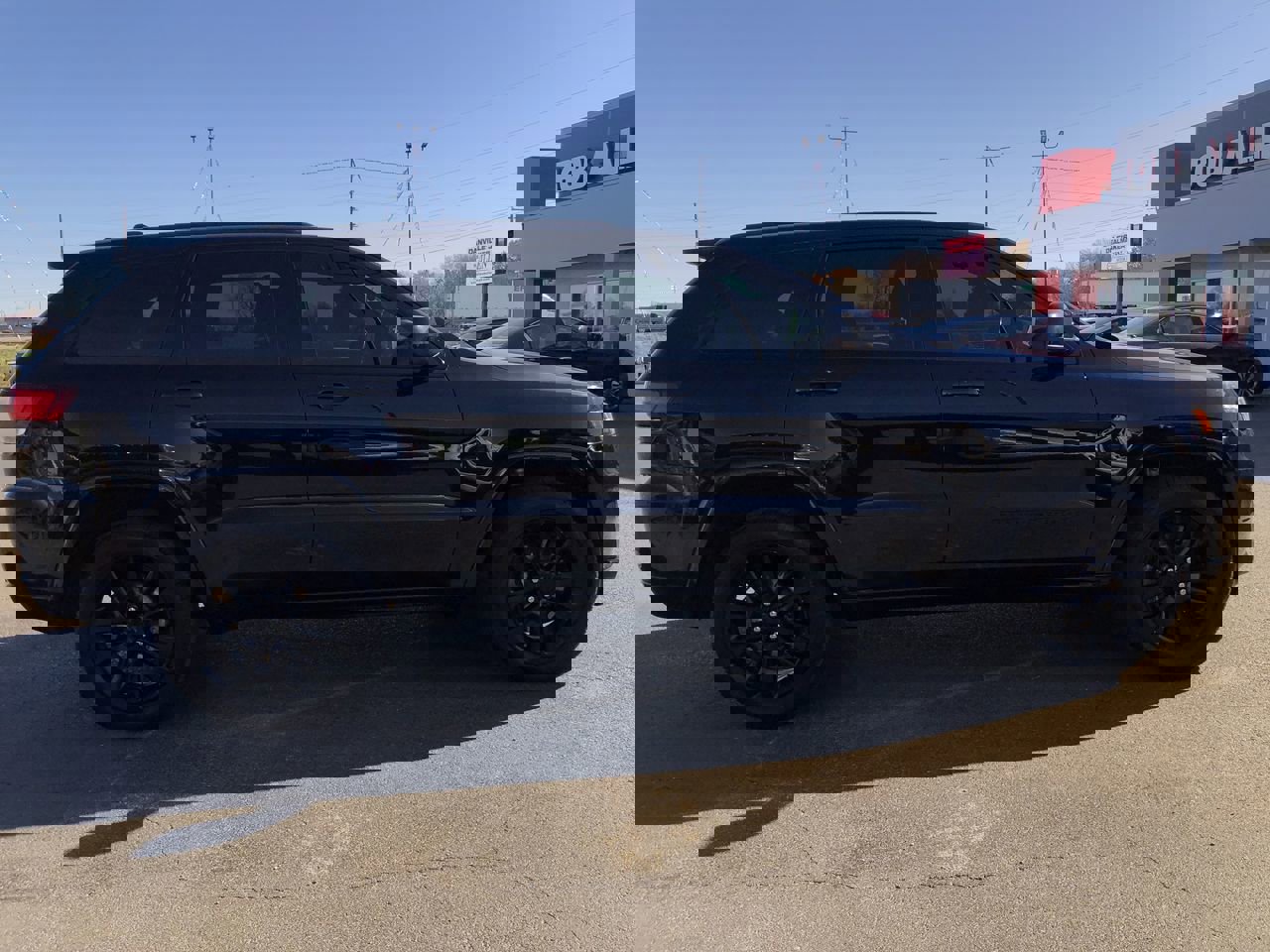 Used 2021 Jeep Grand Cherokee Laredo X image 6