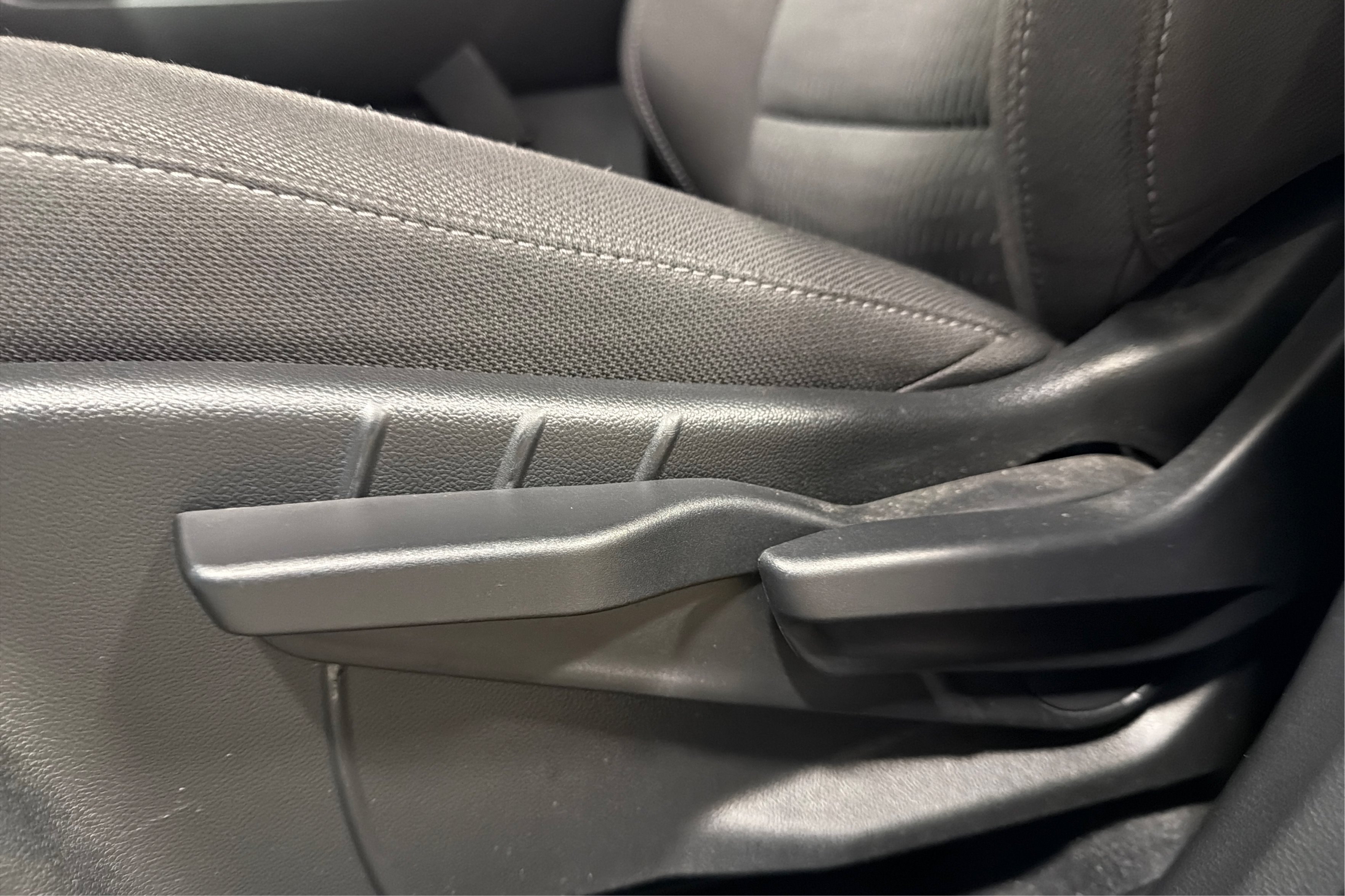 Used 2026 Chevrolet Equinox LT FWD image 18