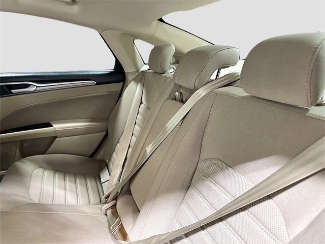 Used 2018 Ford Fusion SE w/ Fusion SE Technology Package image 22