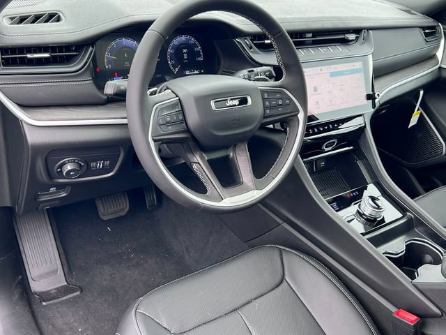 New 2026 Jeep Grand Cherokee L Limited AWD/4WD image 17