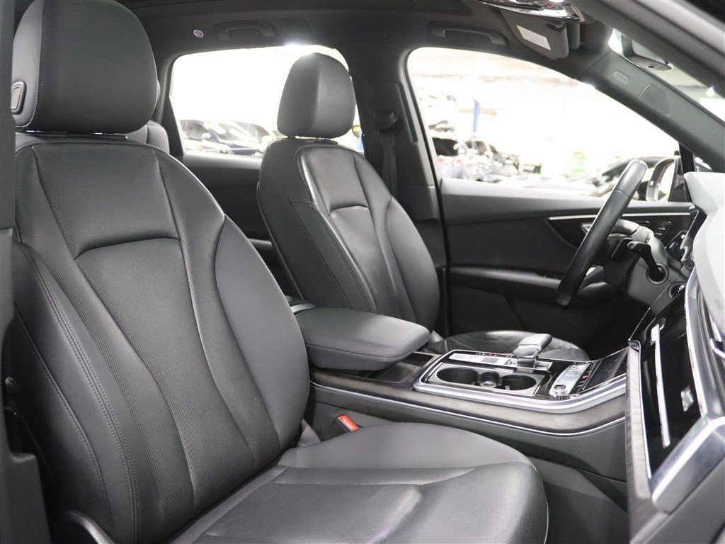 Used 2020 Audi Q7 3.0T Prestige w/ Prestige Package image 15