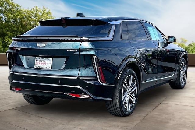 Used 2024 Cadillac Lyriq Luxury w/ LPO, Floor Liner Package AWD/4WD image 6