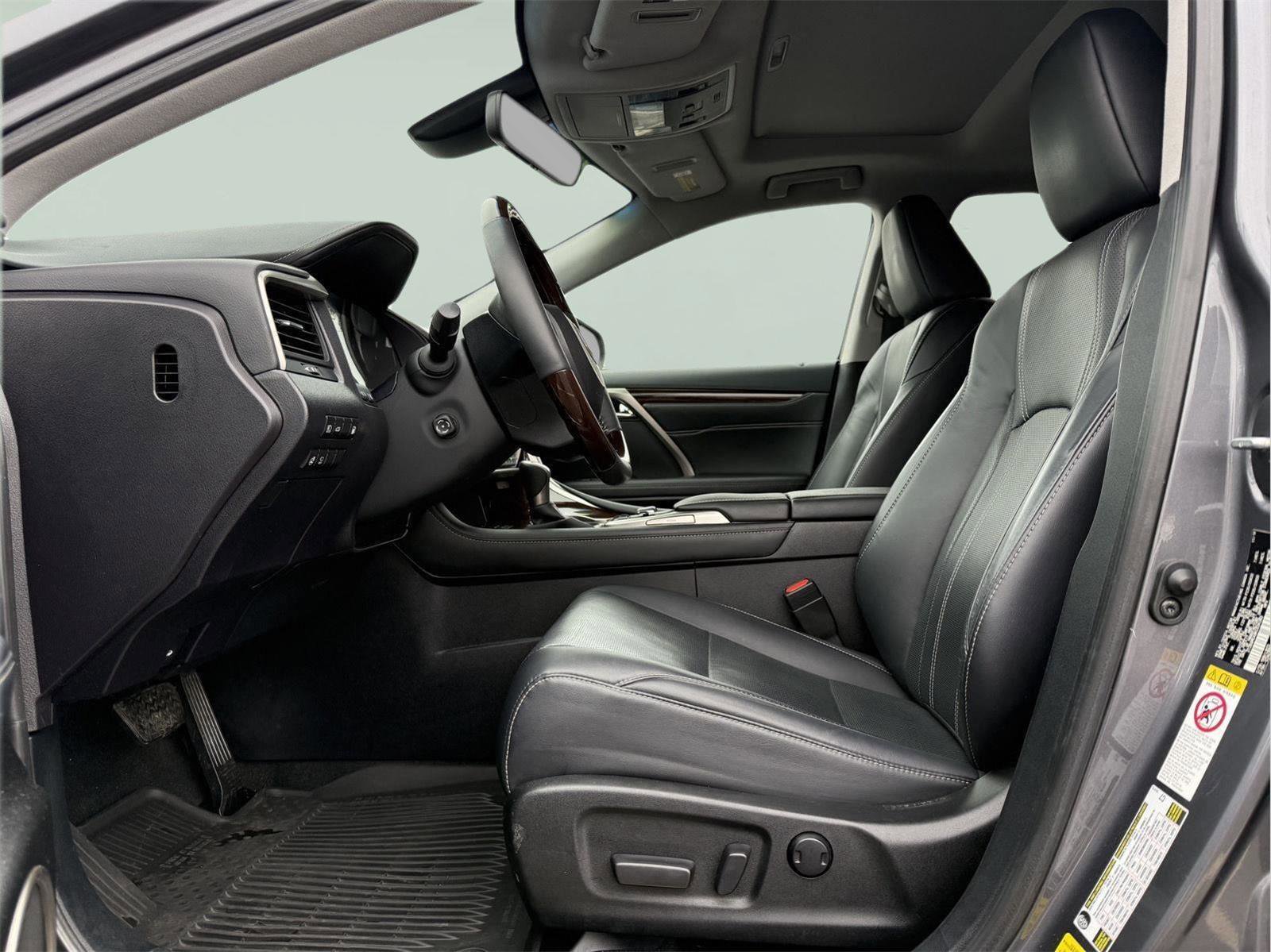 Used 2019 Lexus RX 450h AWD w/ Navigation Package image 11