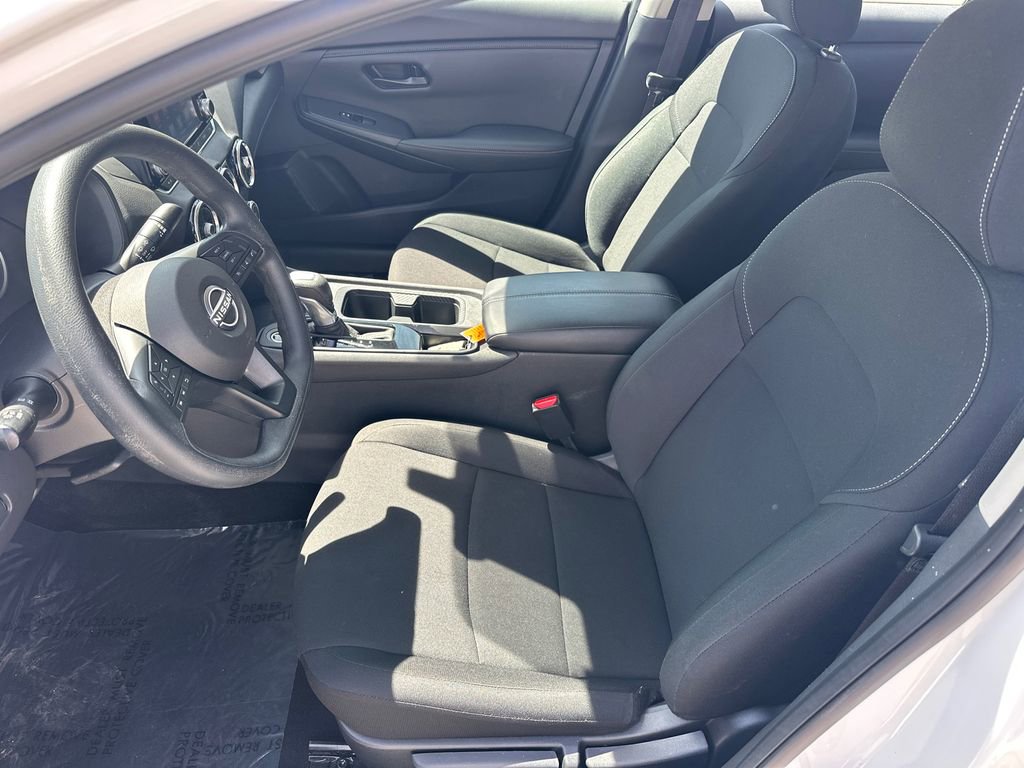 Used 2025 Nissan Sentra S FWD image 9