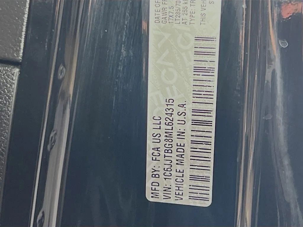 Used 2021 Jeep Gladiator Rubicon w/ Trailer Tow Package image 30