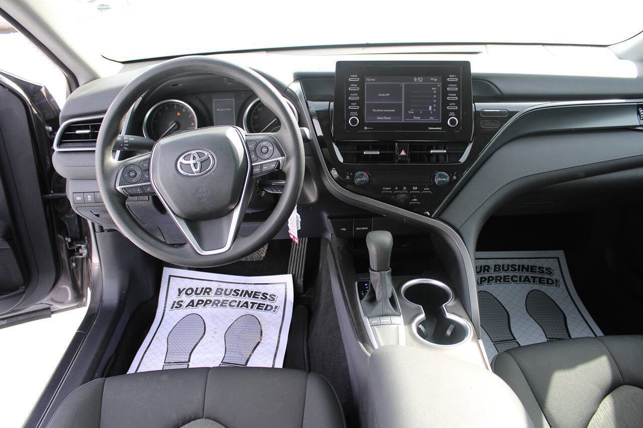 Used 2023 Toyota Camry LE FWD image 10
