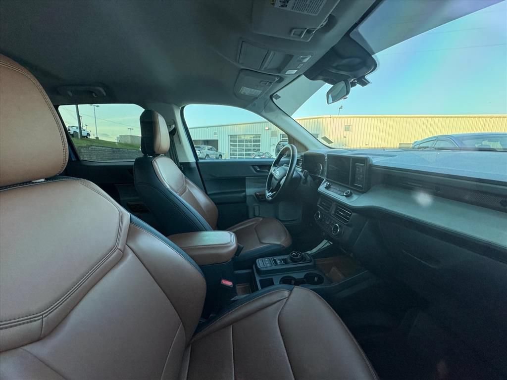 Used 2024 Ford Maverick Lariat FWD image 3
