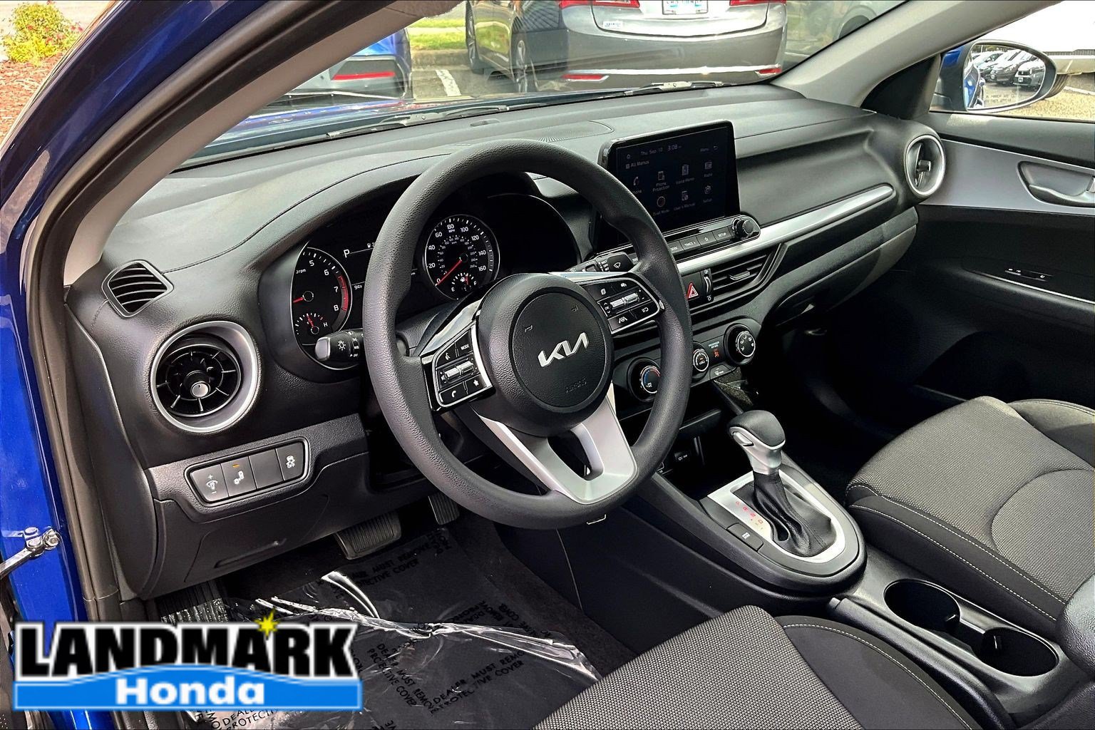 Used 2023 Kia Forte LXS w/ LXS Technology Package FWD image 13