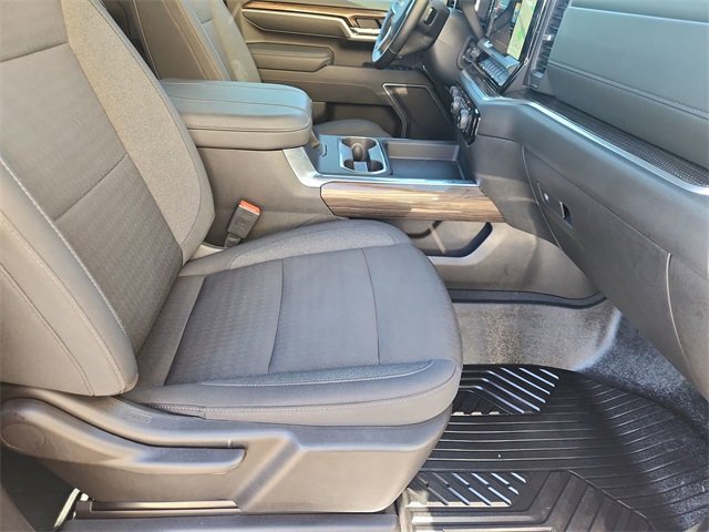 Used 2025 Chevrolet Silverado 2500 LT image 27
