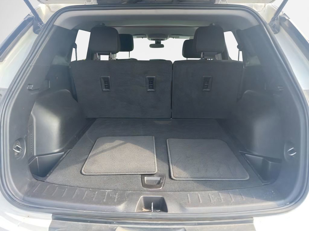 Used 2025 Chevrolet Blazer LT AWD/4WD image 22